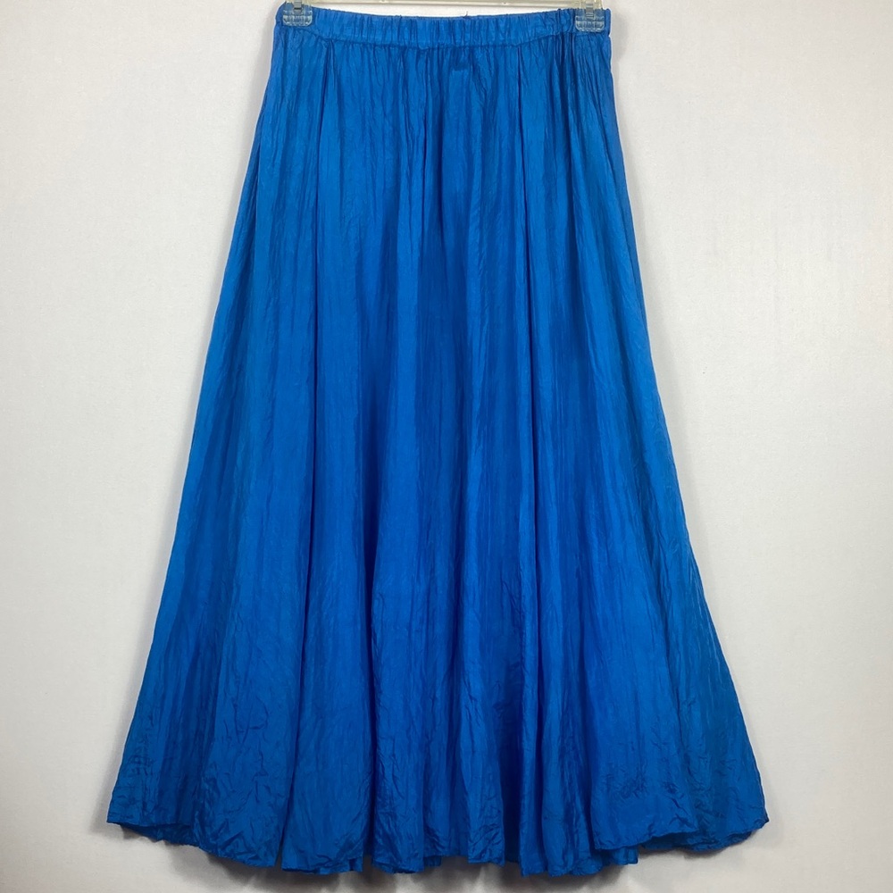 💙Vtg 90s Flowy Imperfect Beauty! 100% Silk Blue Maxi Skirt ..See description